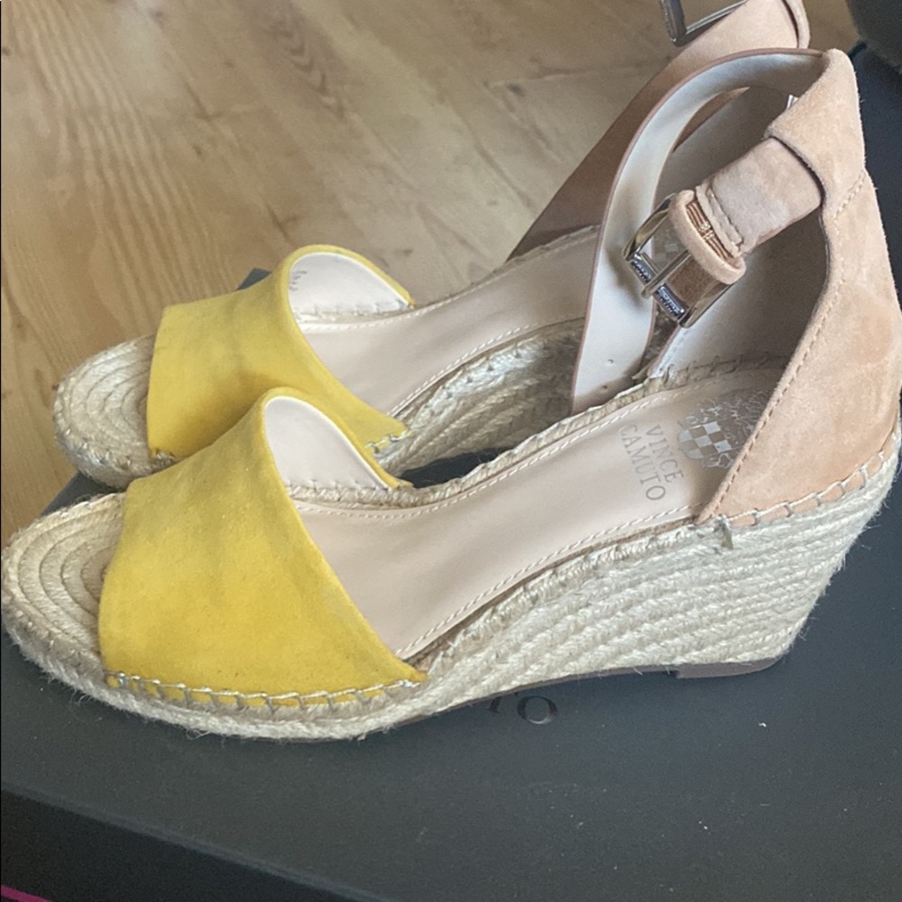 Sandals - Picture 3 of 3